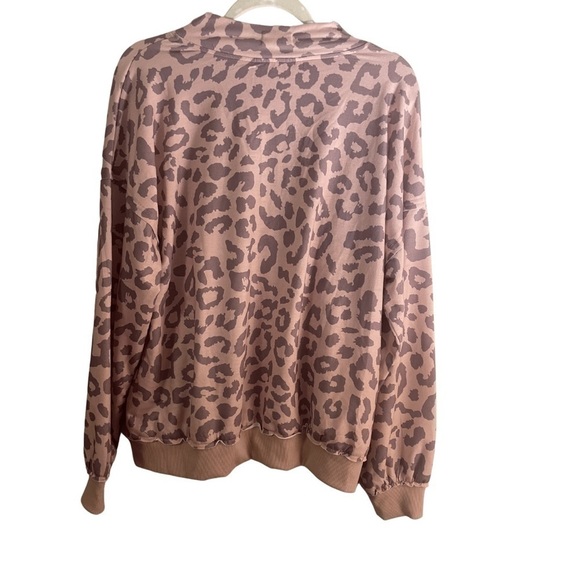 𝅺SHE & Sho Clothing Co. Women’s Pullover Size Large - Picture 2 of 7